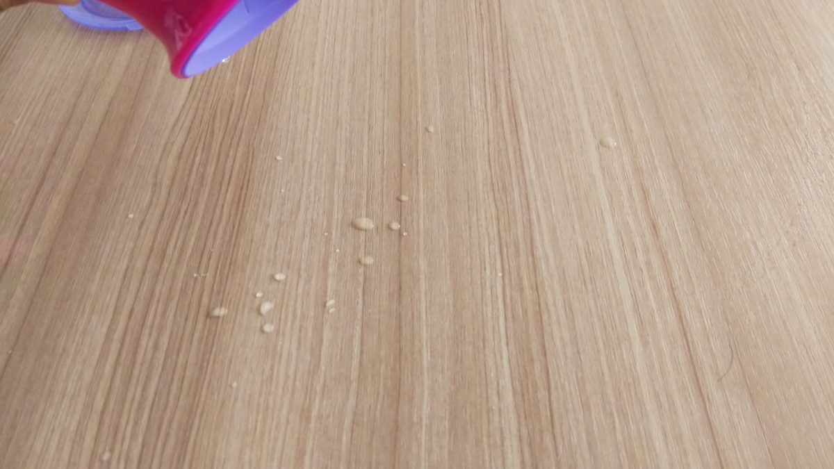 コップを振ってみる コップを振ってみる