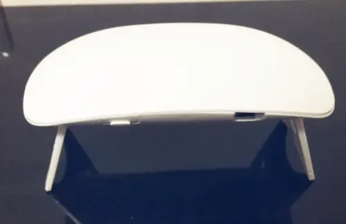 ダイソーLED UVライトはテーブル型になる