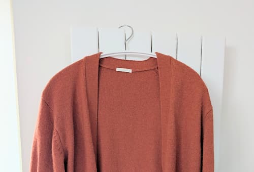 キャンドゥ「肩がとがりにくいアーチハンガー」