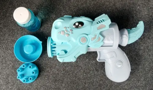 ダイソーの電動シャボン玉「恐竜」