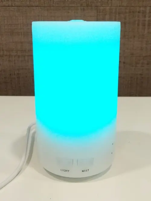 ダイソー加湿器アロマディフューザーレインボーイルミネーション