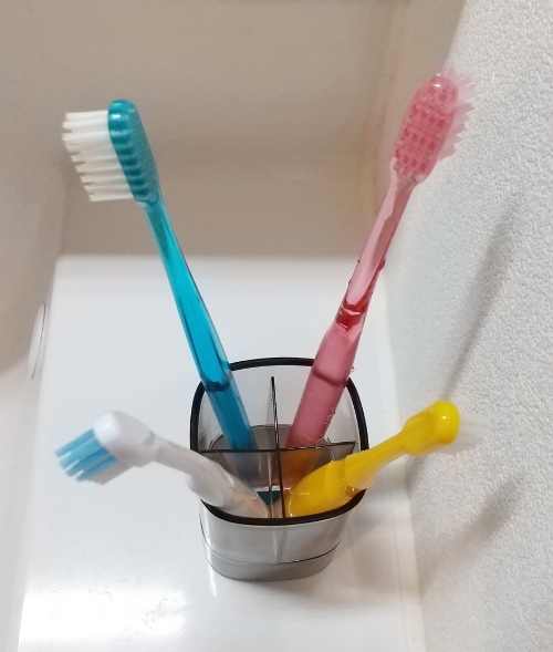 ダイソー密着しない歯ブラシスタンド