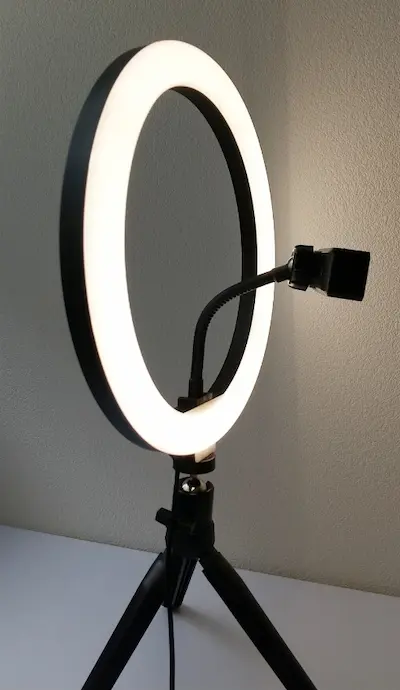 ダイソーリングライト