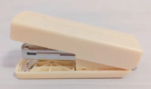 コンパクトホッチキス