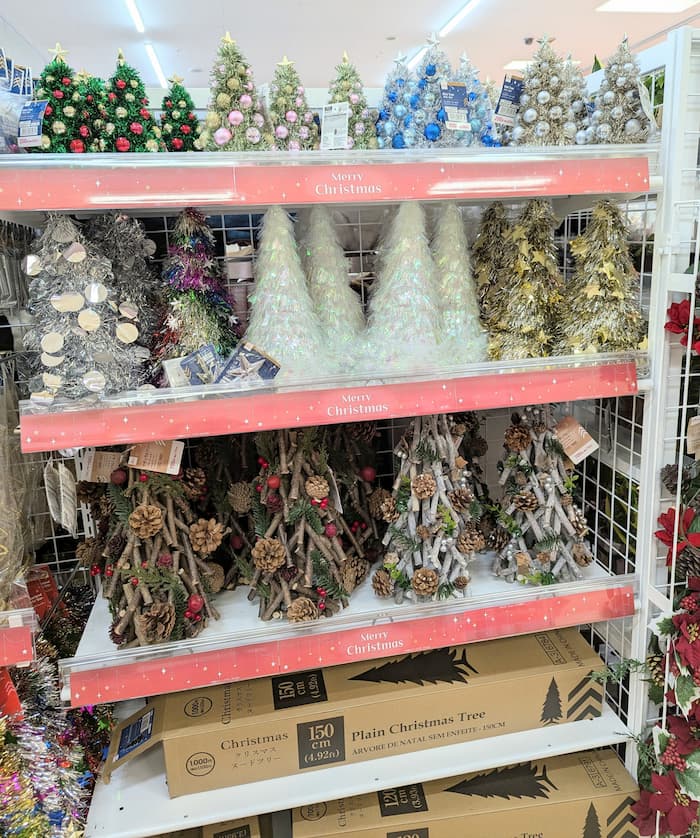 ダイソーのクリスマスツリー