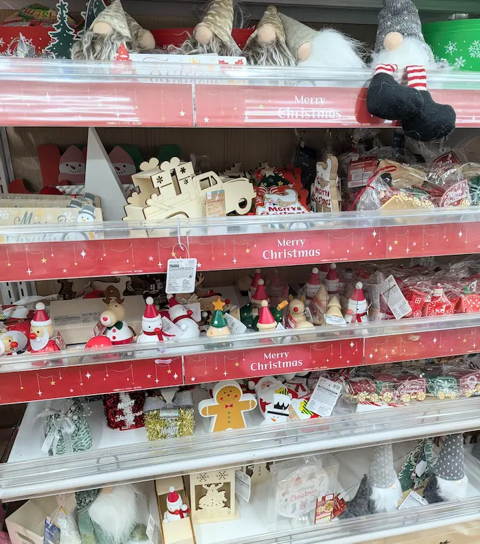 ダイソーのクリスマスアイテム「置物」