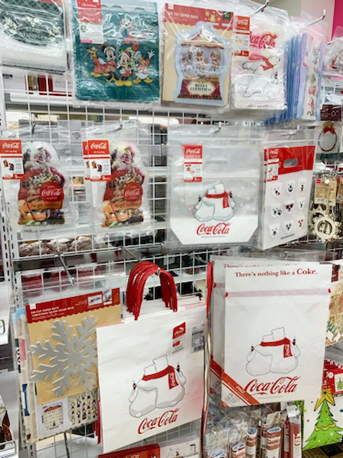 ダイソーのクリスマスグッズ「プレゼント袋」