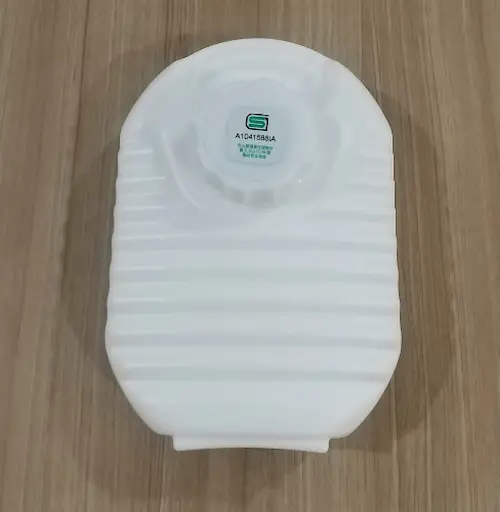 ダイソー550円湯たんぽ 610ml