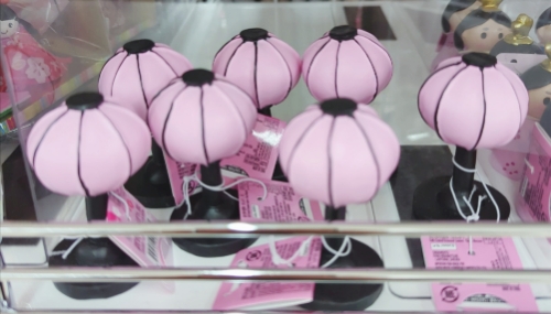 ダイソー　　ぼんぼり