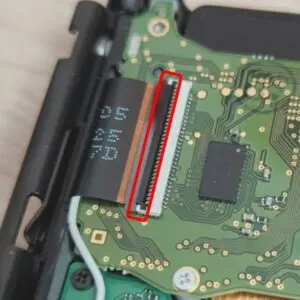 ゲームスロットを外します
