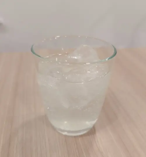 紀伊路屋さんの「じゃばら果汁ストレート」を使用　サイダー＋じゃばら果汁