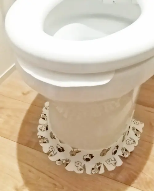 100均セリアおしっこ防止汚れシートはカットして使用してもいいかもしれません。