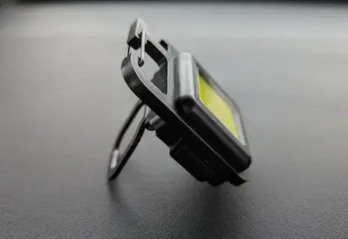 ダイソー 充電式COBライト