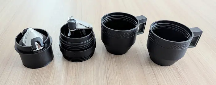 ダイソーのアウトドアコーヒーメーカーカップセットの内容