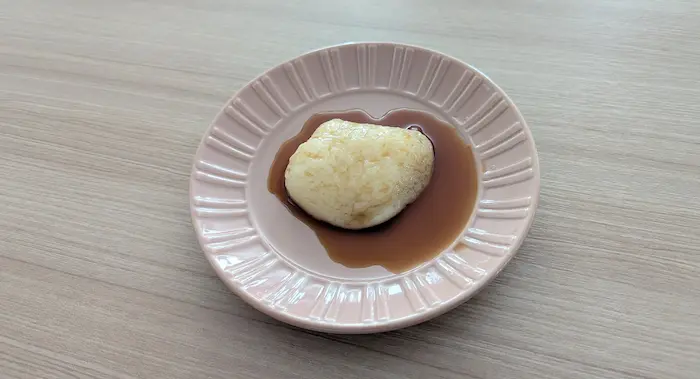 砂糖醤油を絡めた餅